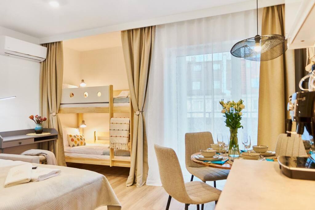 Golden Hour Apartments- Plac Slowianski 26 Swinoujscie Kültér fotó